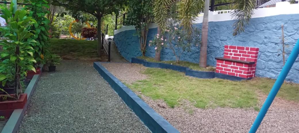 Serene Blossom Valley Tenkāsi Exterior foto